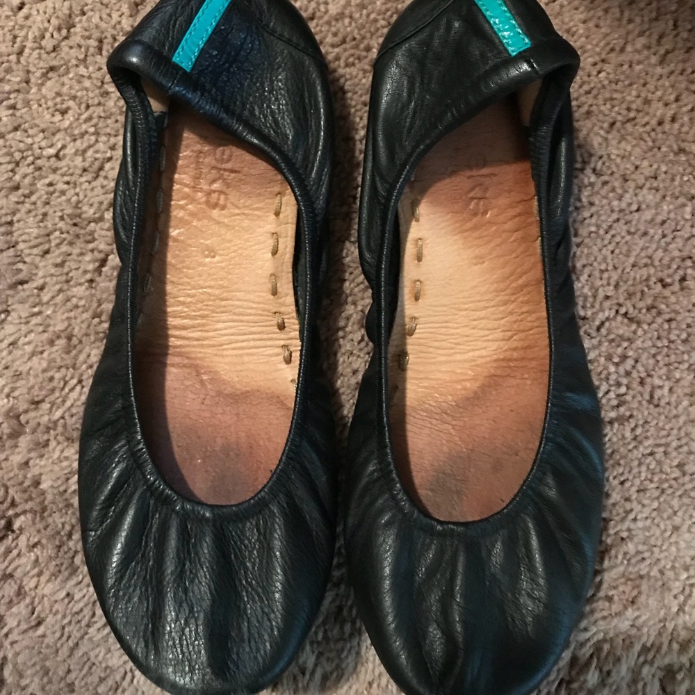 Black Tieks